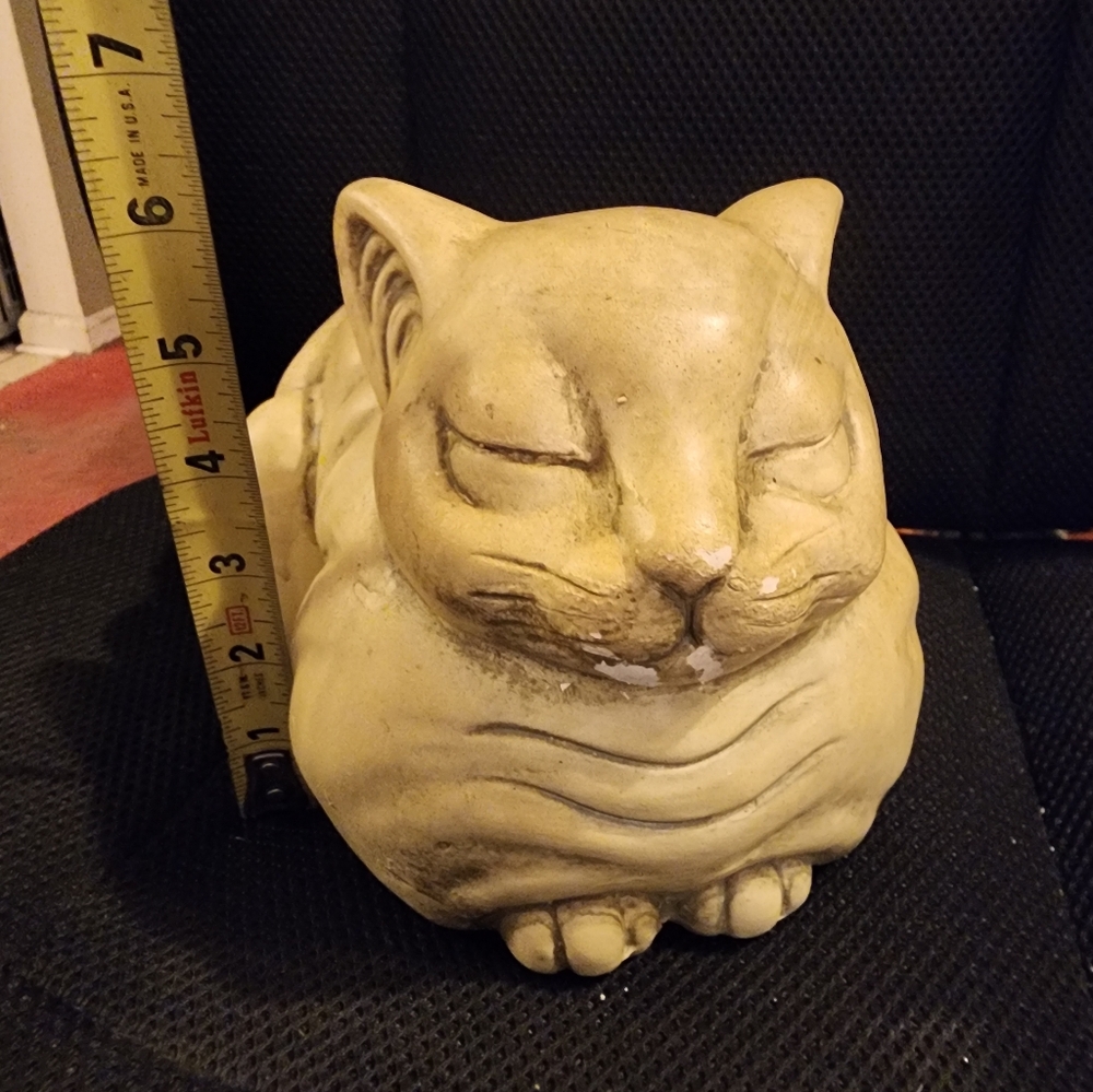 Vintage Sleeping Cat Figurine Chunky Fat Cat Statue Distressed Finish 6” Decor
